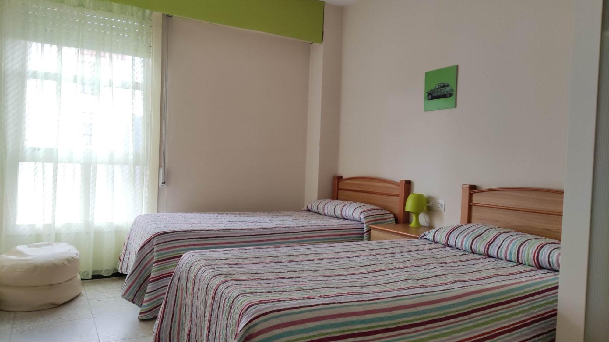 Amplio Piso En Pontedeume Apartment Exterior photo